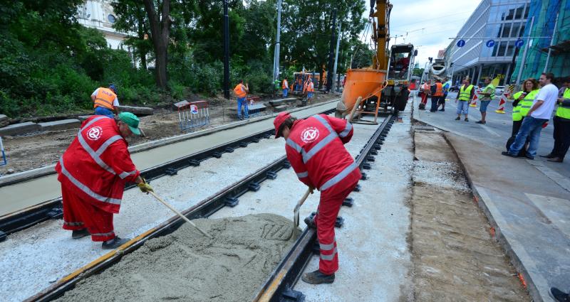 Rozsáhlá rekonstrukce Bělehradské ulice je u konce