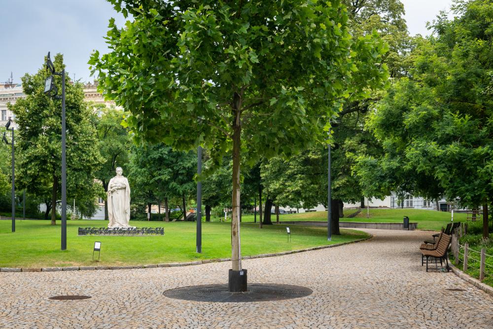 Obnova Čelakovského sadů a okolí Národního muzea