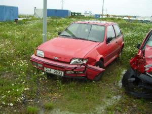 c_124_ford_fiesta_ahz_40_33_cervena_jpg