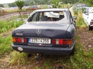 c_143_mercedes_2z54356_mot_jpg