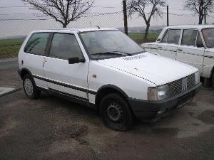 c_66_fiat_uno_bila_jpg