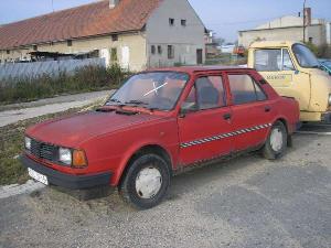 x233_i_skoda_120_cervena_jpg