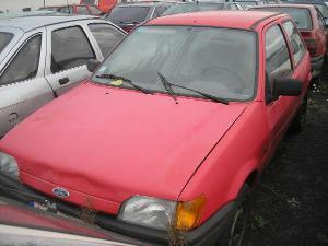 x297_i_ford_fiesta_cervena_jpg