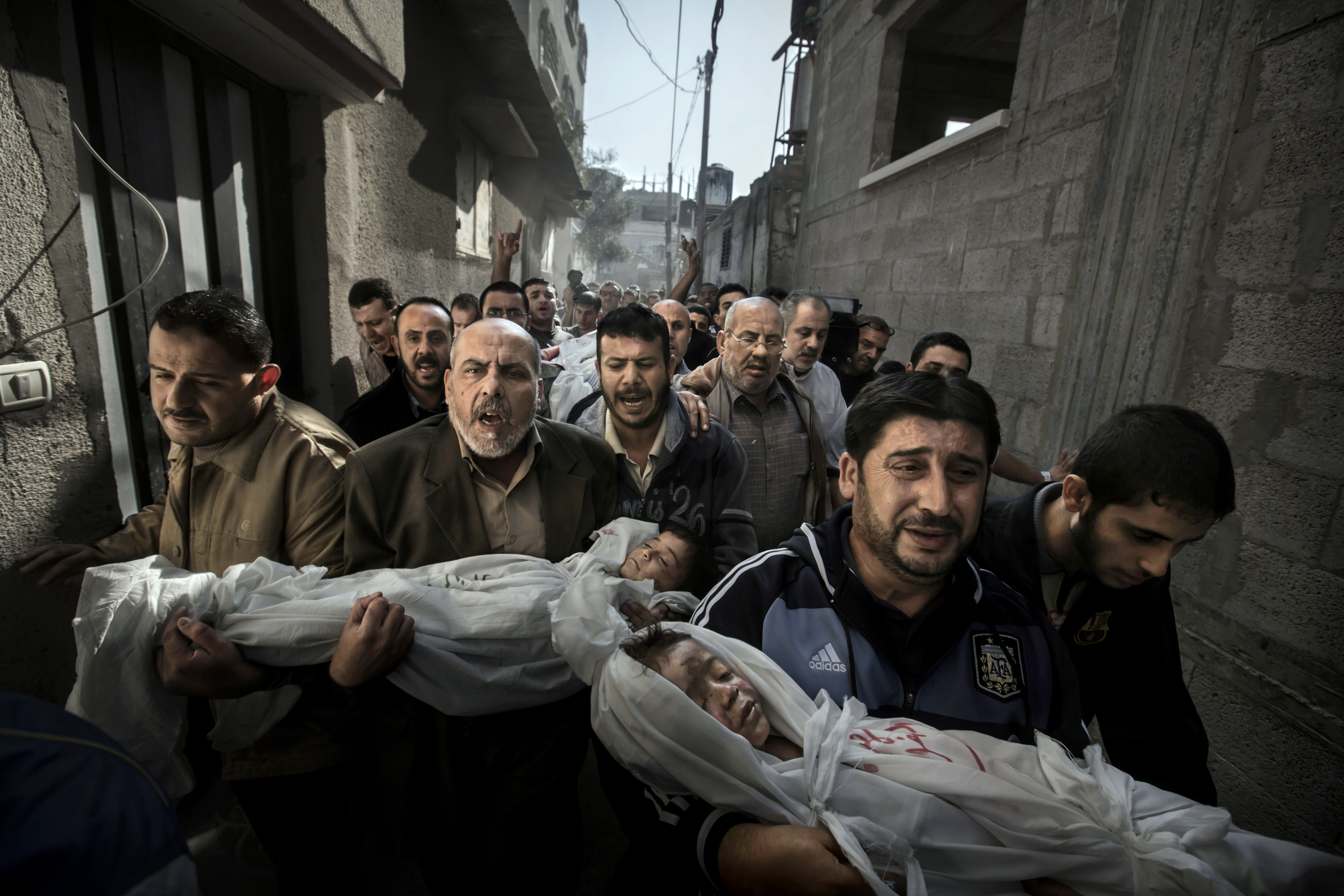 Fotografie World Press Photo roku 2012, Paul Hansen, Švédsko, Dagens Nyheter