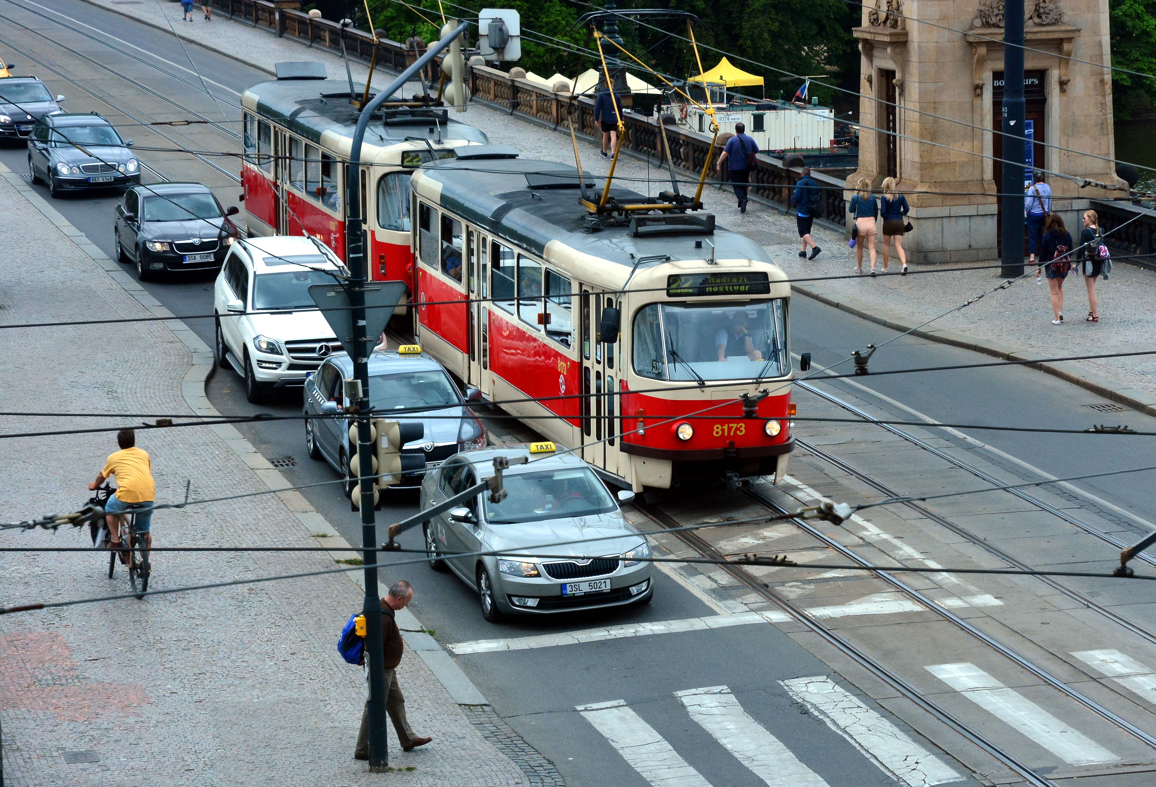 Křižovatka u Národního divadla