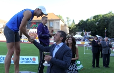 Včera se na stadionu Juliska v pražských Dejvicích konal již 17. ročník mezinárodního atletického závodu Memoriál Josefa Odložila. 